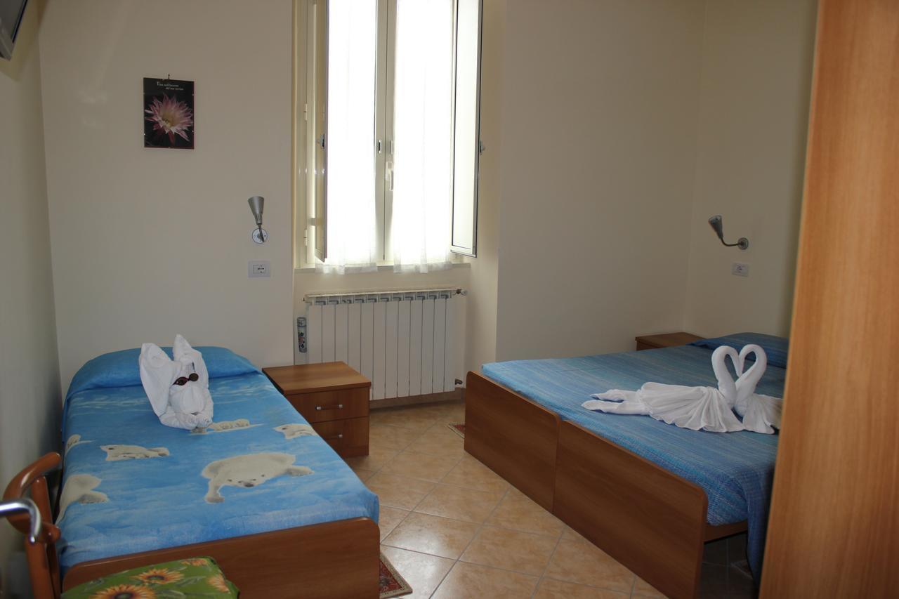 Отель Casa Per Ferie Beato Rosaz Рим Экстерьер фото