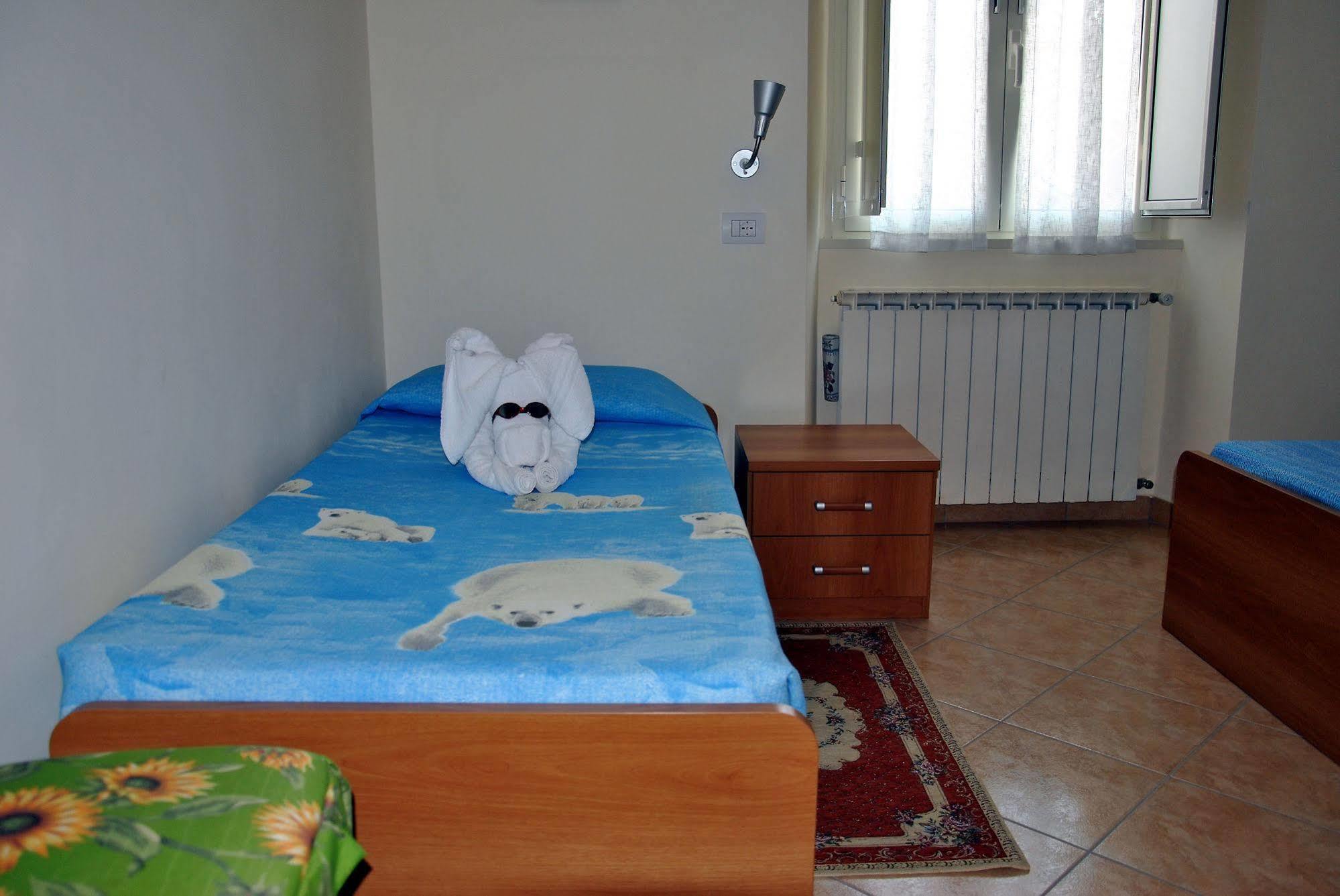 Отель Casa Per Ferie Beato Rosaz Рим Экстерьер фото